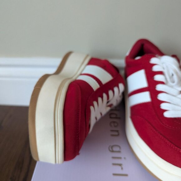 Madden girl Navida Red/White (Size 6, but fit 6.5) - Picture 8 of 12